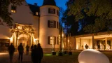 Wasserschloss Weißhaus in Sülz öffnet für Designschau mit 27 Gestaltern